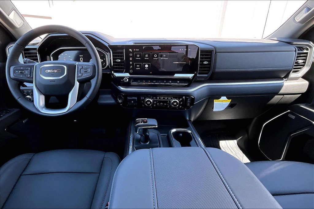 Used 2026 GMC Sierra 1500 SLT AWD/4WD image 5