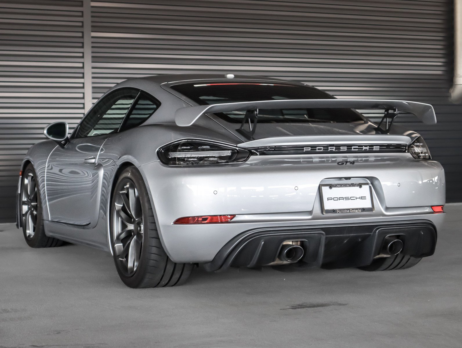 Certified 2020 Porsche 718 Cayman GT4 RWD image 3