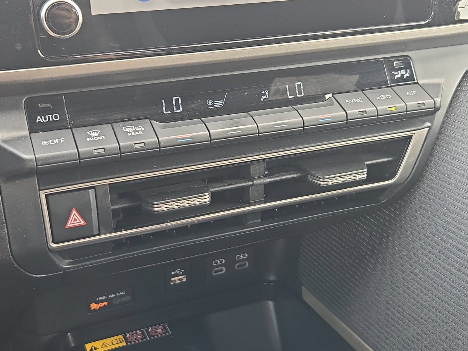 Certified 2025 Toyota Camry SE w/ Convenience Package FWD image 17