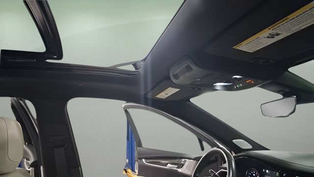 Used 2022 Cadillac XT5 Sportv w/ Technology Package AWD/4WD image 21