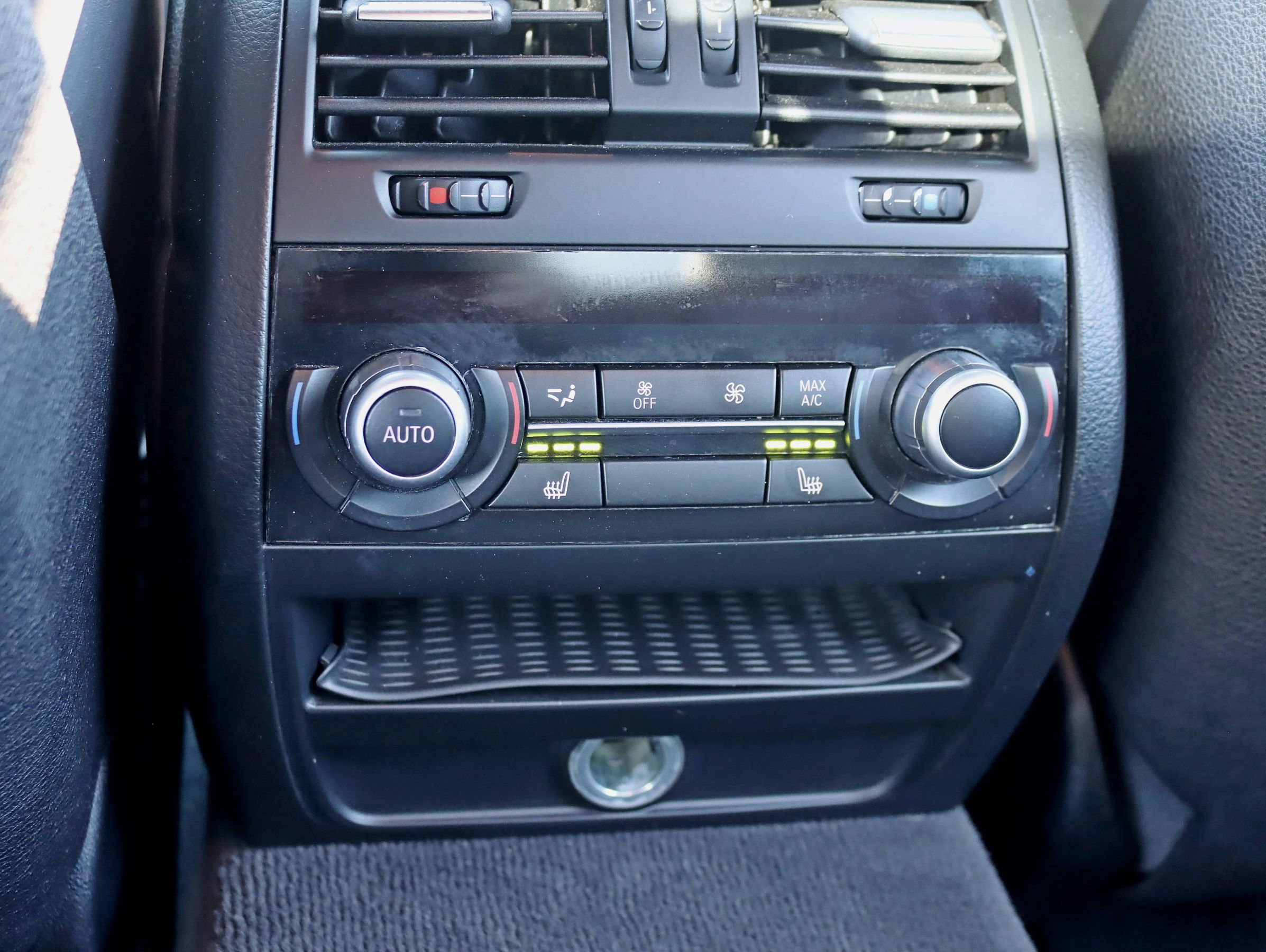 Used 2015 BMW M5 Sedan 4D image 31
