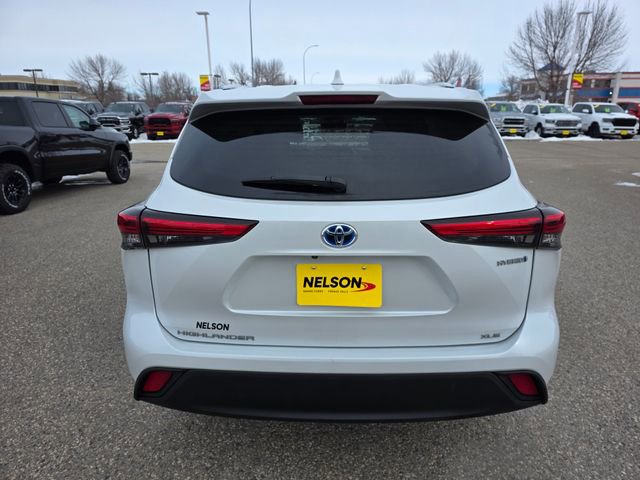 Used 2022 Toyota Highlander XLE image 11