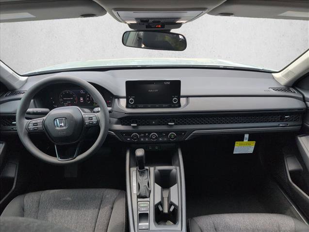 Used 2025 Honda Accord SE image 19