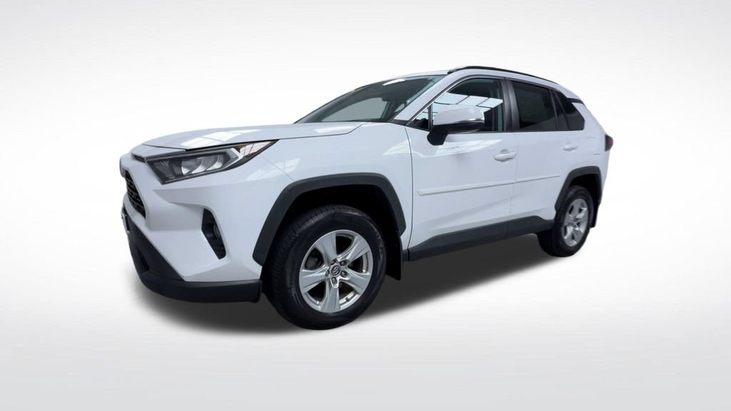 Used 2019 Toyota RAV4 XLE AWD/4WD image 21