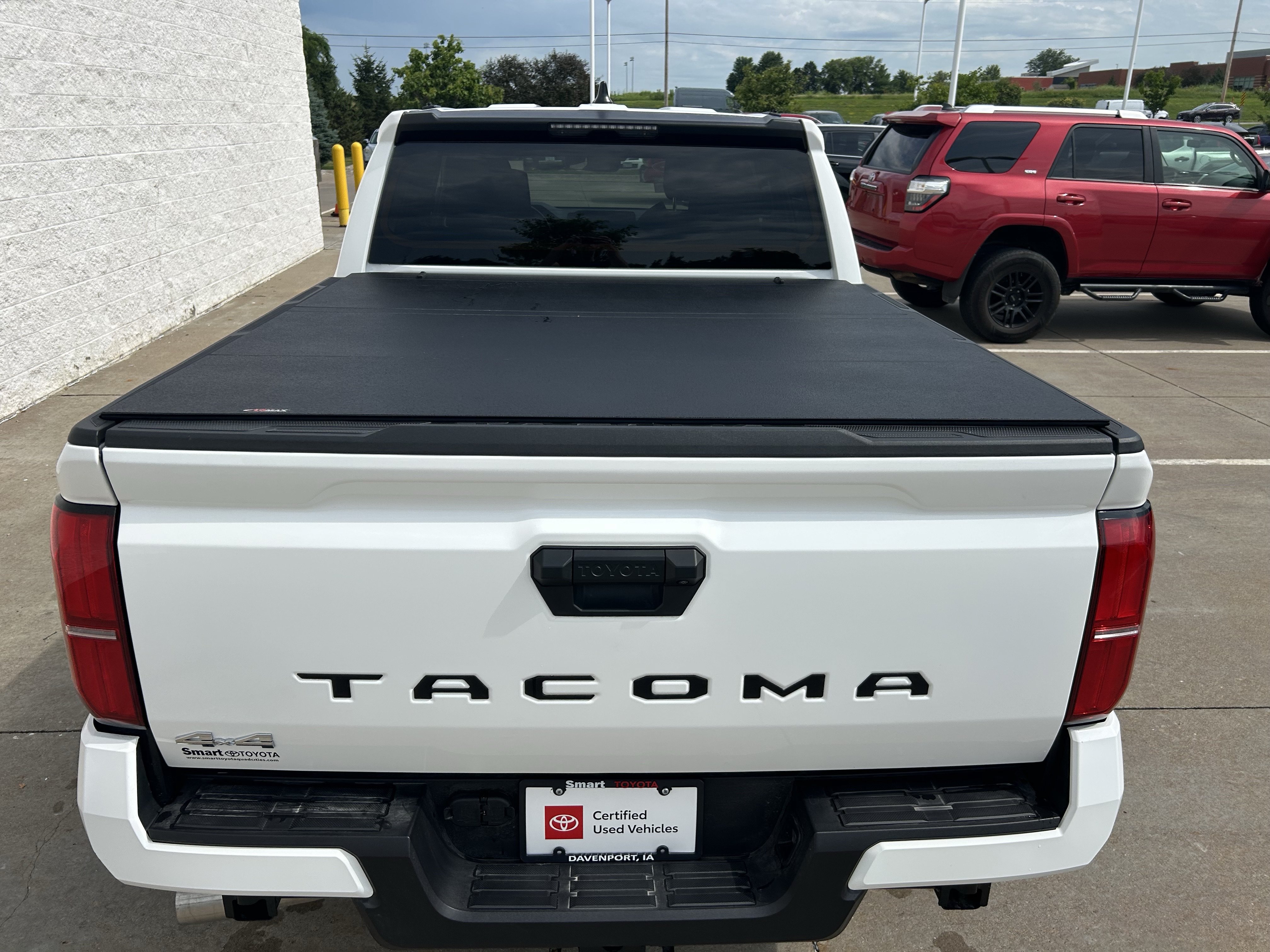 Certified 2025 Toyota Tacoma SR5 AWD/4WD image 20
