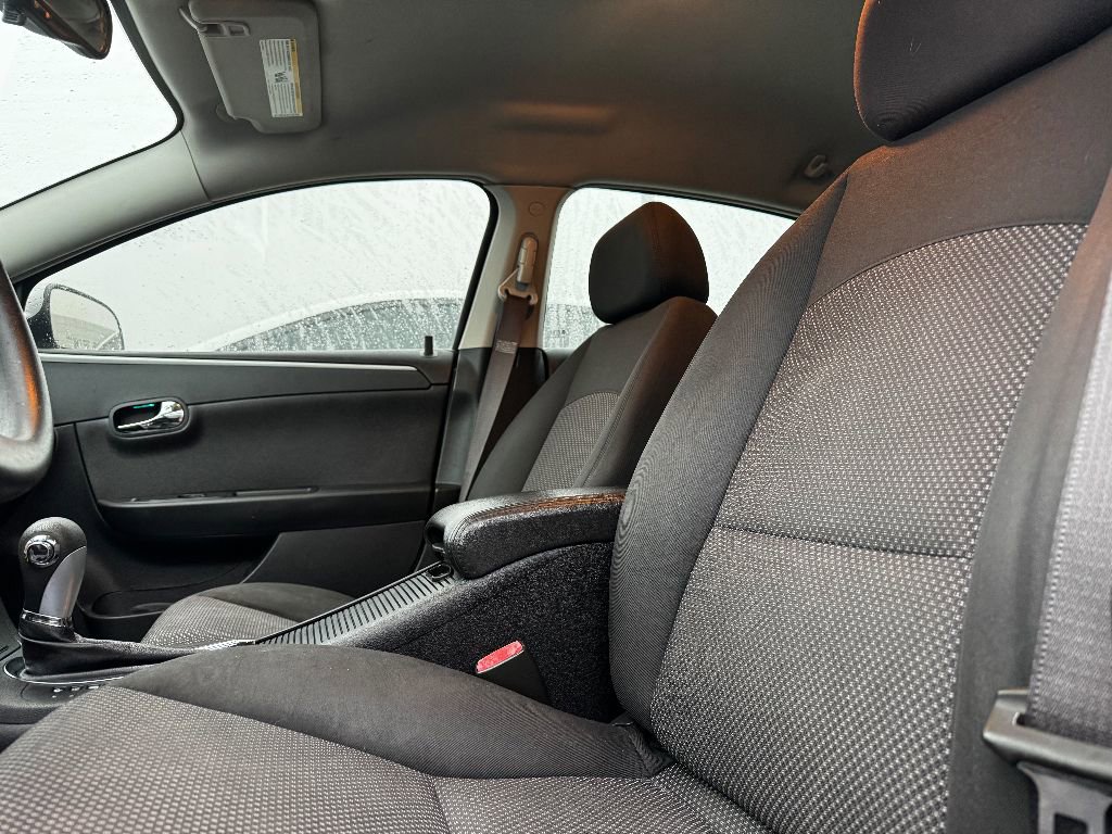 Used 2009 Chevrolet Malibu LS image 17