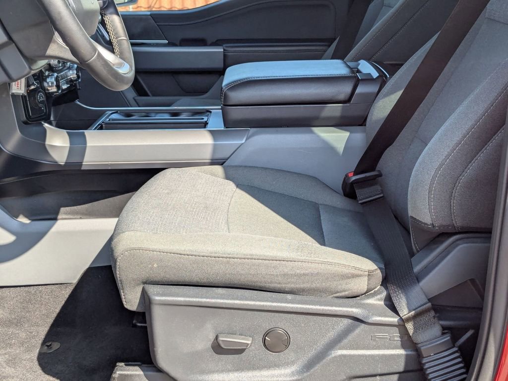 Used 2025 Ford F150 XLT w/ Equipment Group 301A Standard image 22