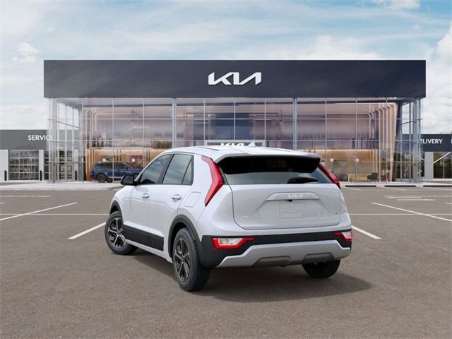 Used 2025 Kia Niro LX FWD image 4