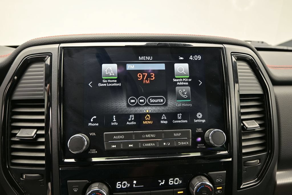 Used 2024 Nissan Titan PRO-4X w/ Pro-4x Convenience Package AWD/4WD image 14