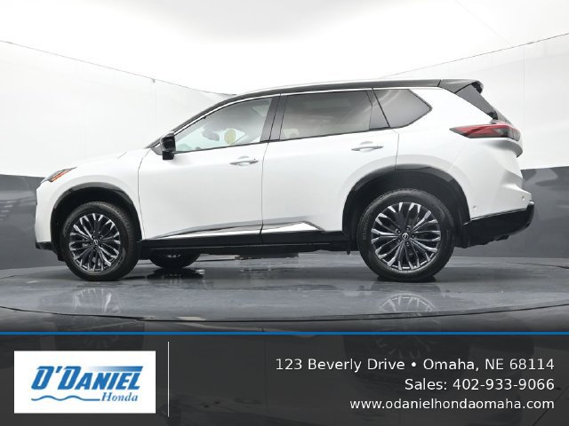 Used 2024 Nissan Rogue Platinum w/ Platinum Premium Package AWD/4WD image 10