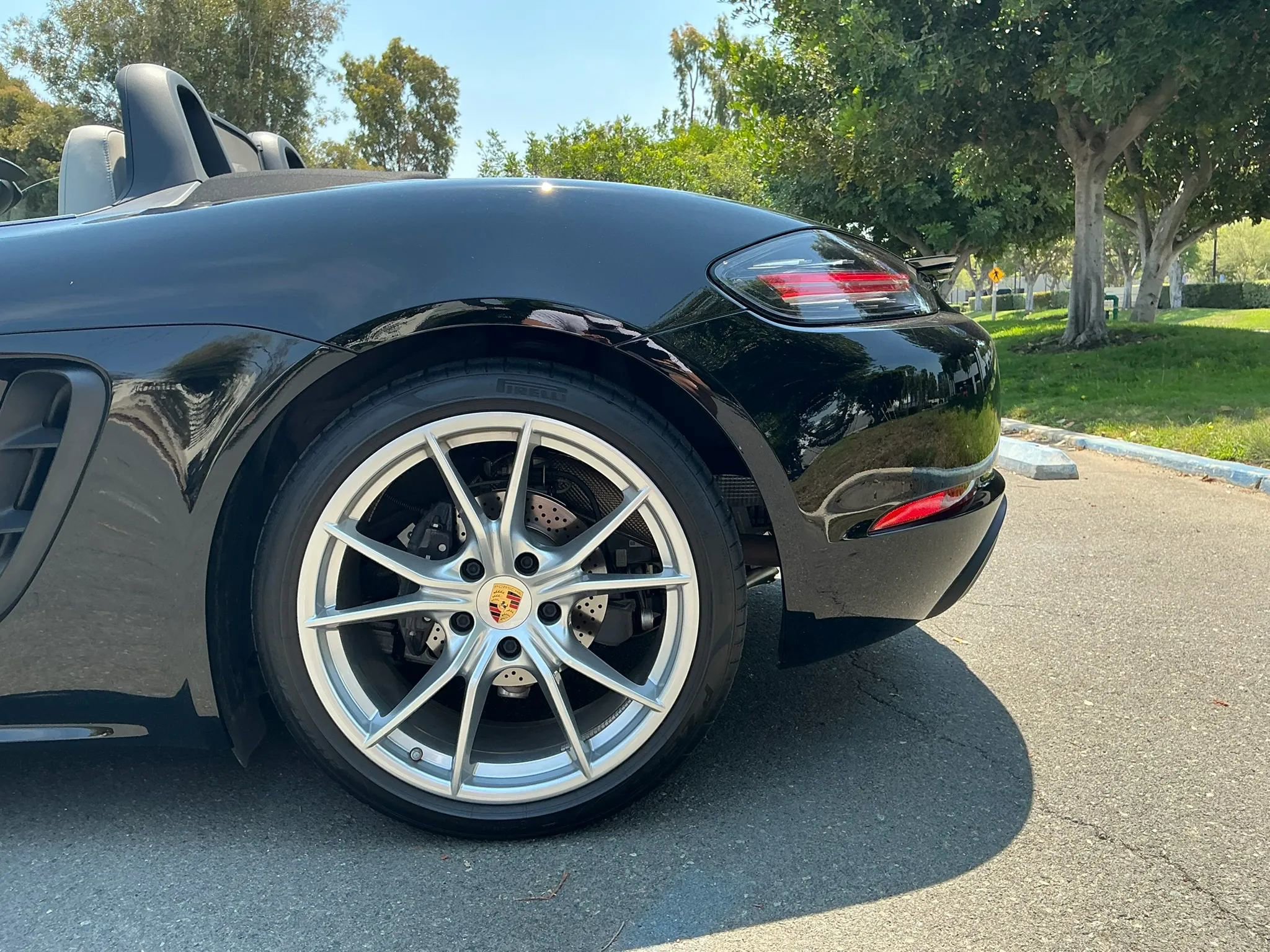 Used 2022 Porsche 718 Boxster image 16