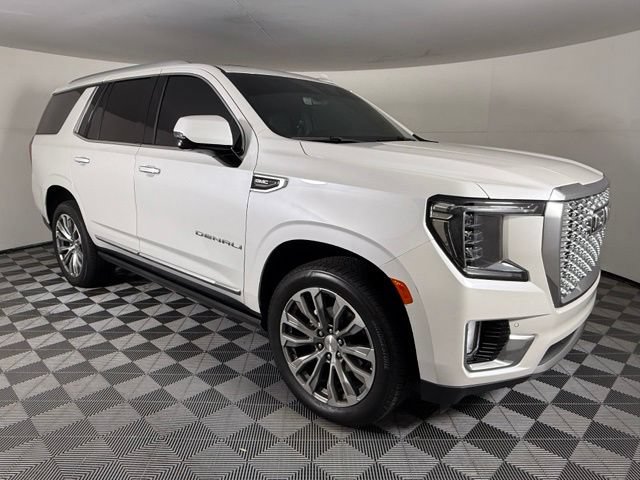 Used 2021 GMC Yukon Denali w/ Denali Premium Package AWD/4WD image 9