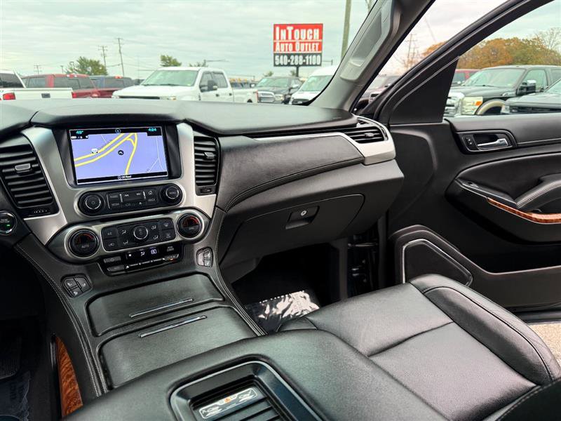 Used 2019 Chevrolet Suburban Premier image 33