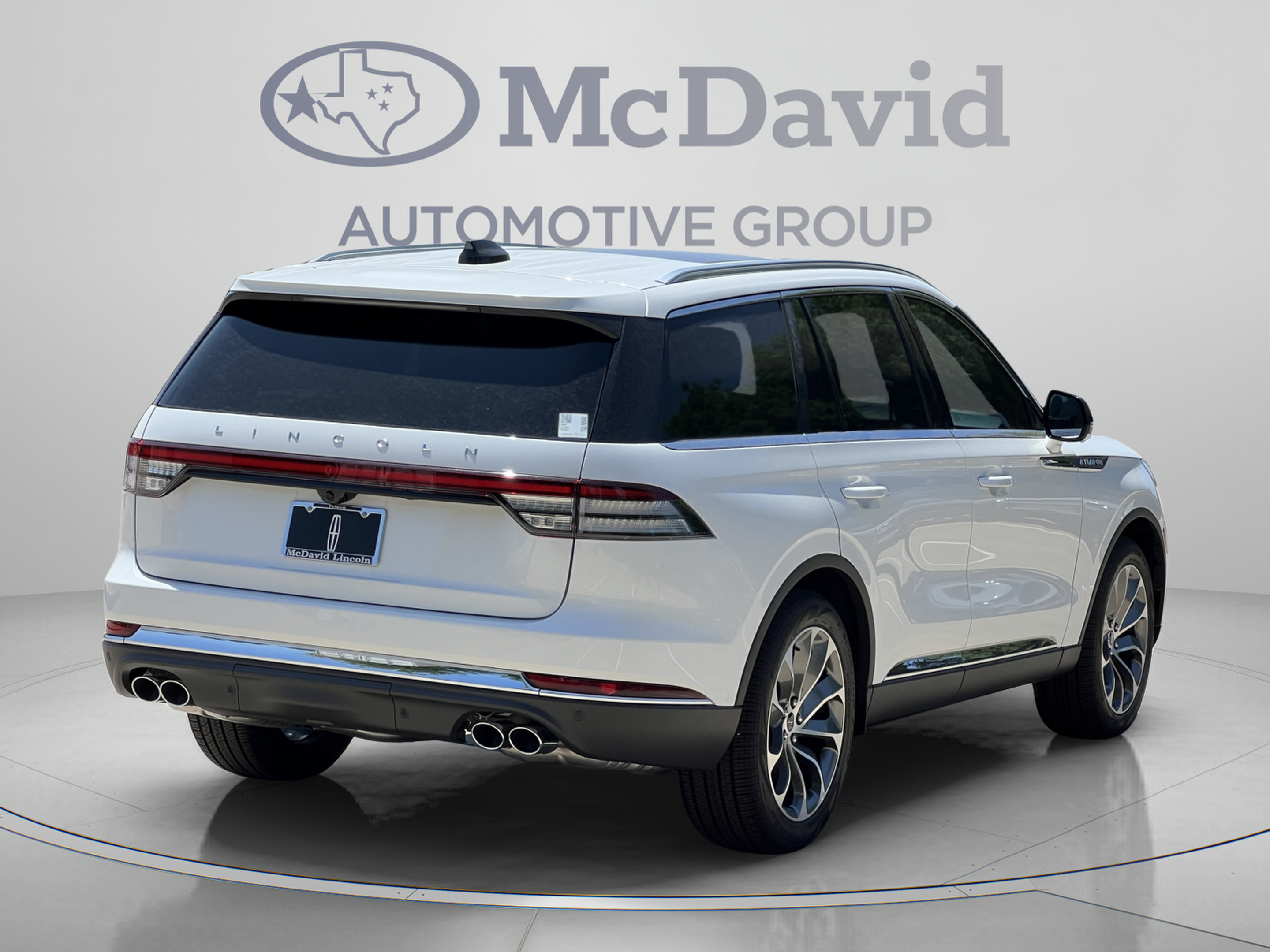 New 2026 Lincoln Aviator Reserve w/ Luxury Package RWD image 7