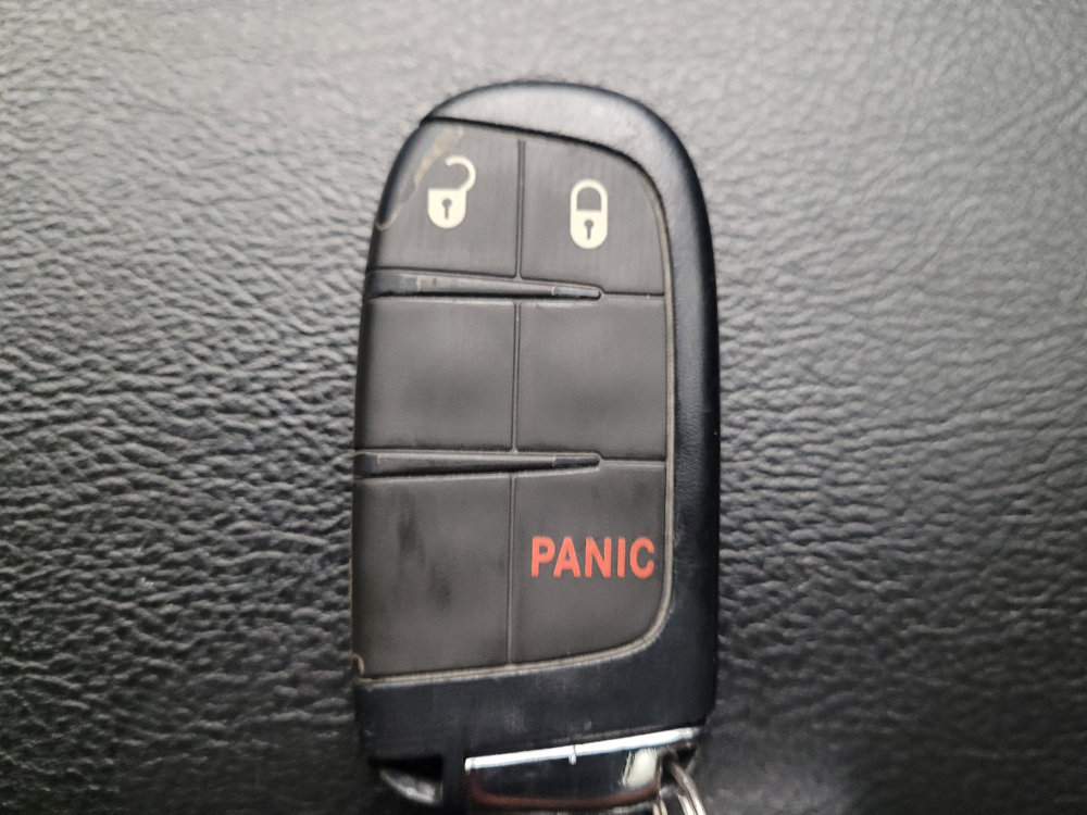 Used 2021 Jeep Compass Latitude image 32