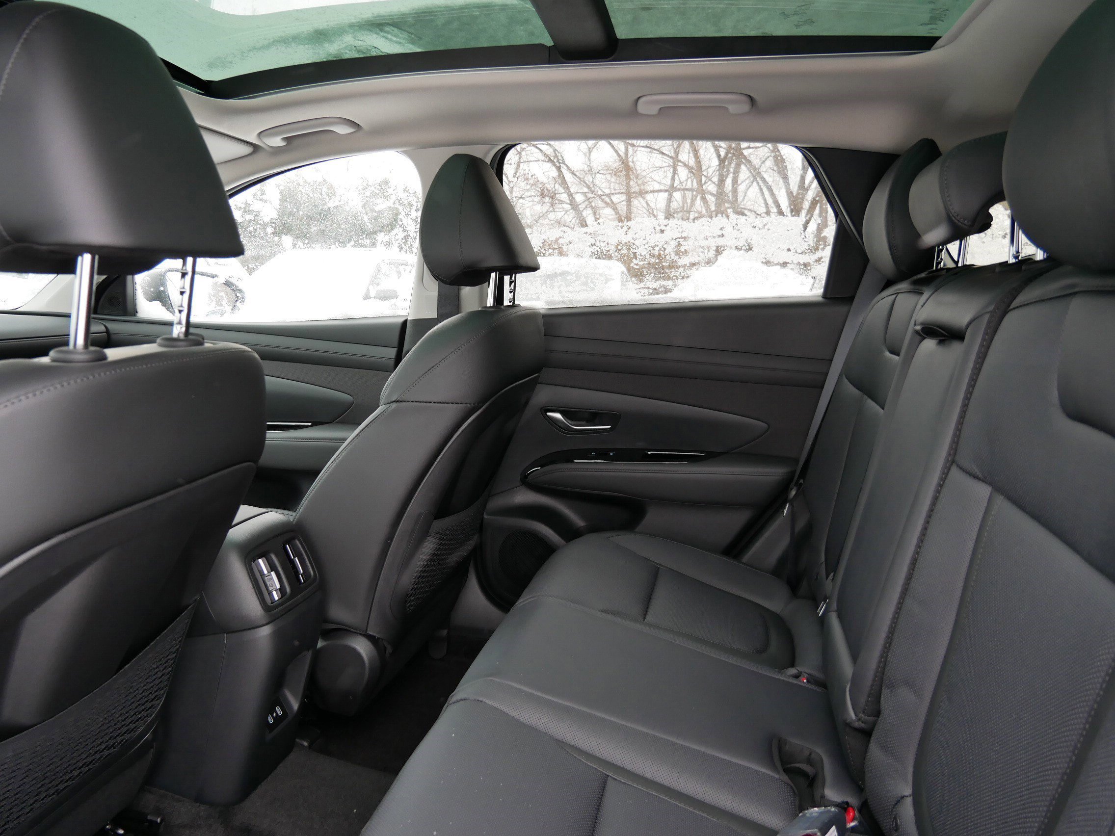 New 2026 Hyundai Tucson Limited image 8