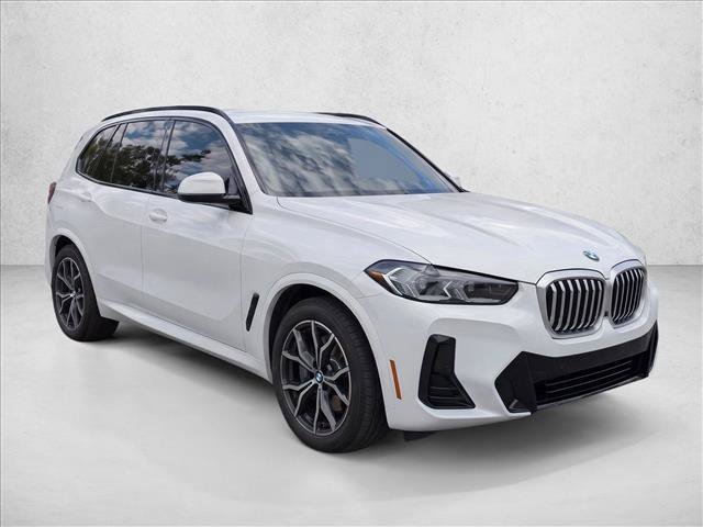 Used 2022 BMW X3 sDrive30i w/ M Sport Package 2 RWD image 3