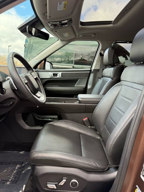 Used 2025 Hyundai Santa Fe Limited image 17