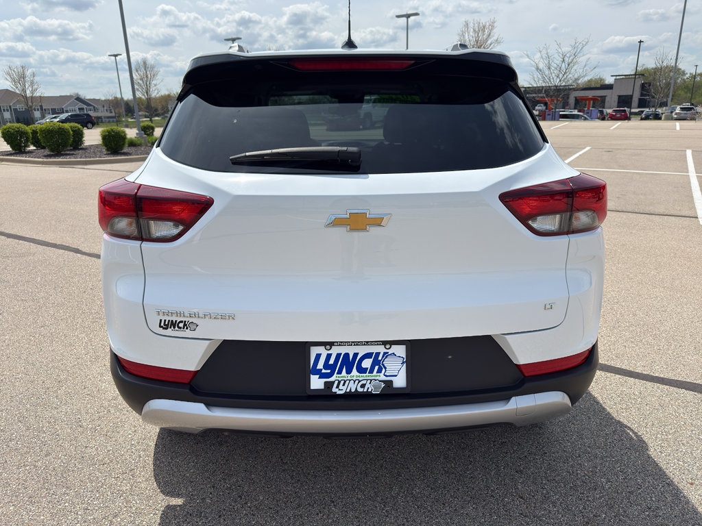 Used 2023 Chevrolet TrailBlazer LT FWD image 4