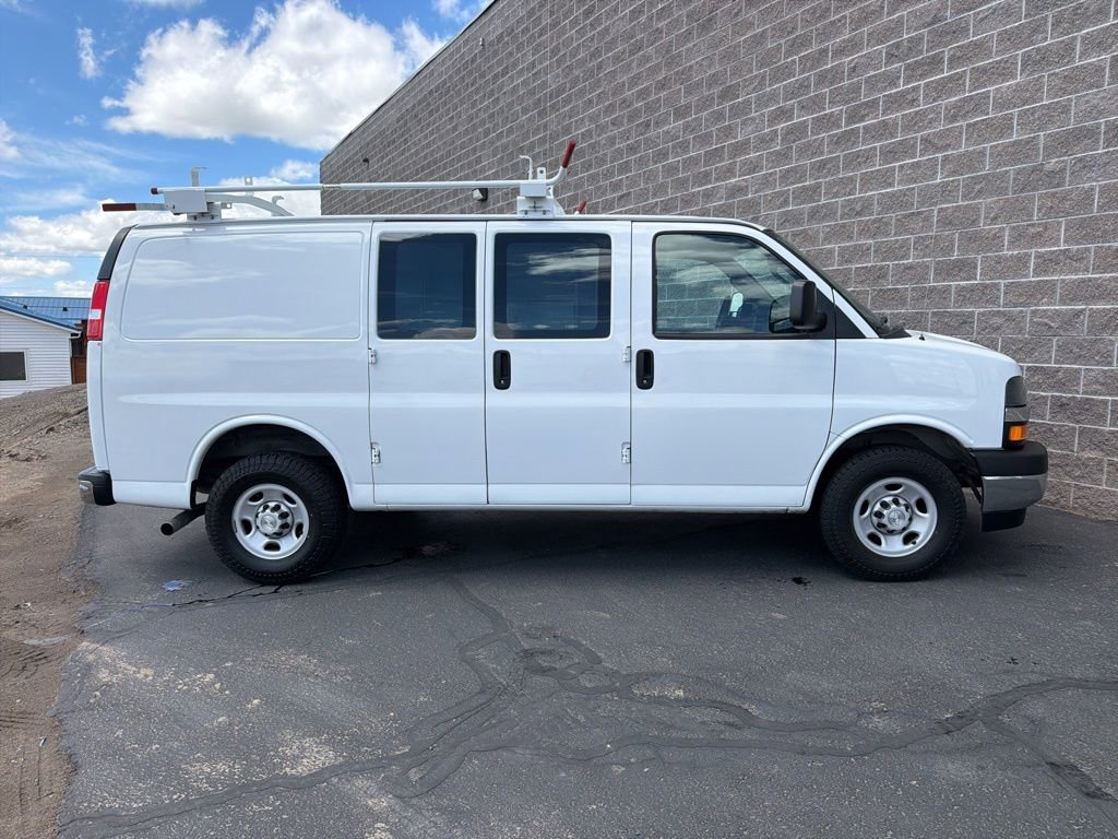 Used 2020 Chevrolet Express 2500 w/ Driver Convenience Package RWD image 2