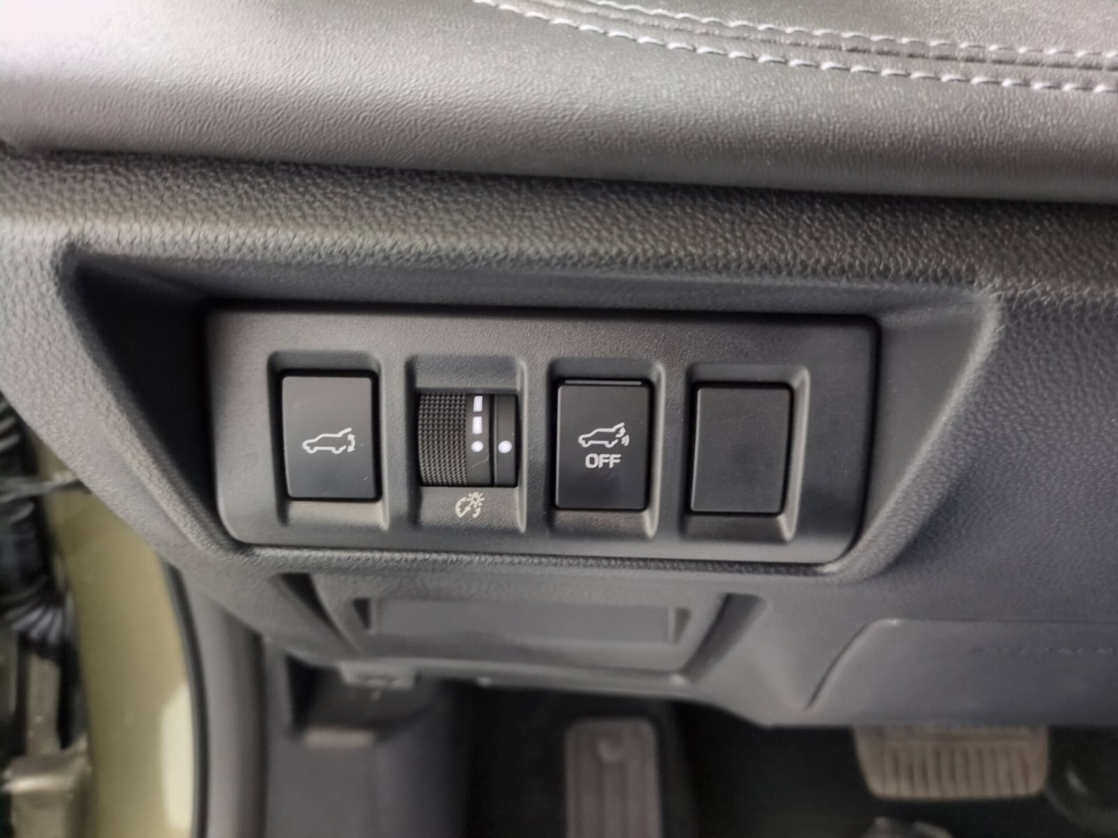 Certified 2025 Subaru Outback Touring XT AWD/4WD image 21