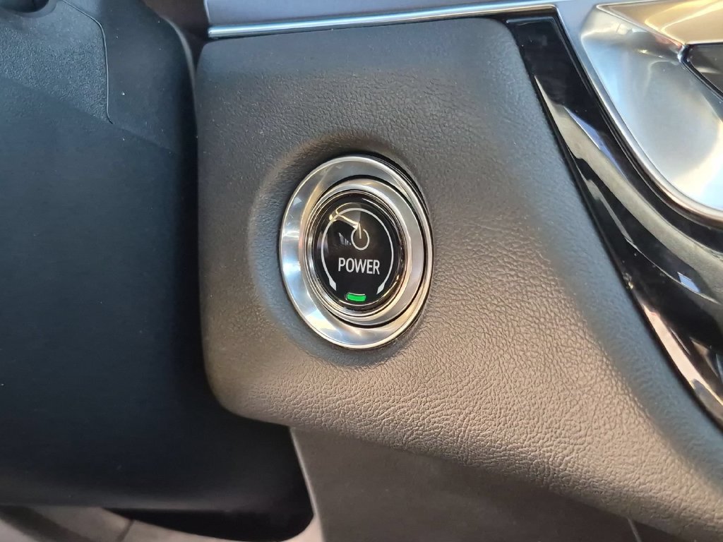 Certified 2024 Cadillac Lyriq Tech RWD image 9