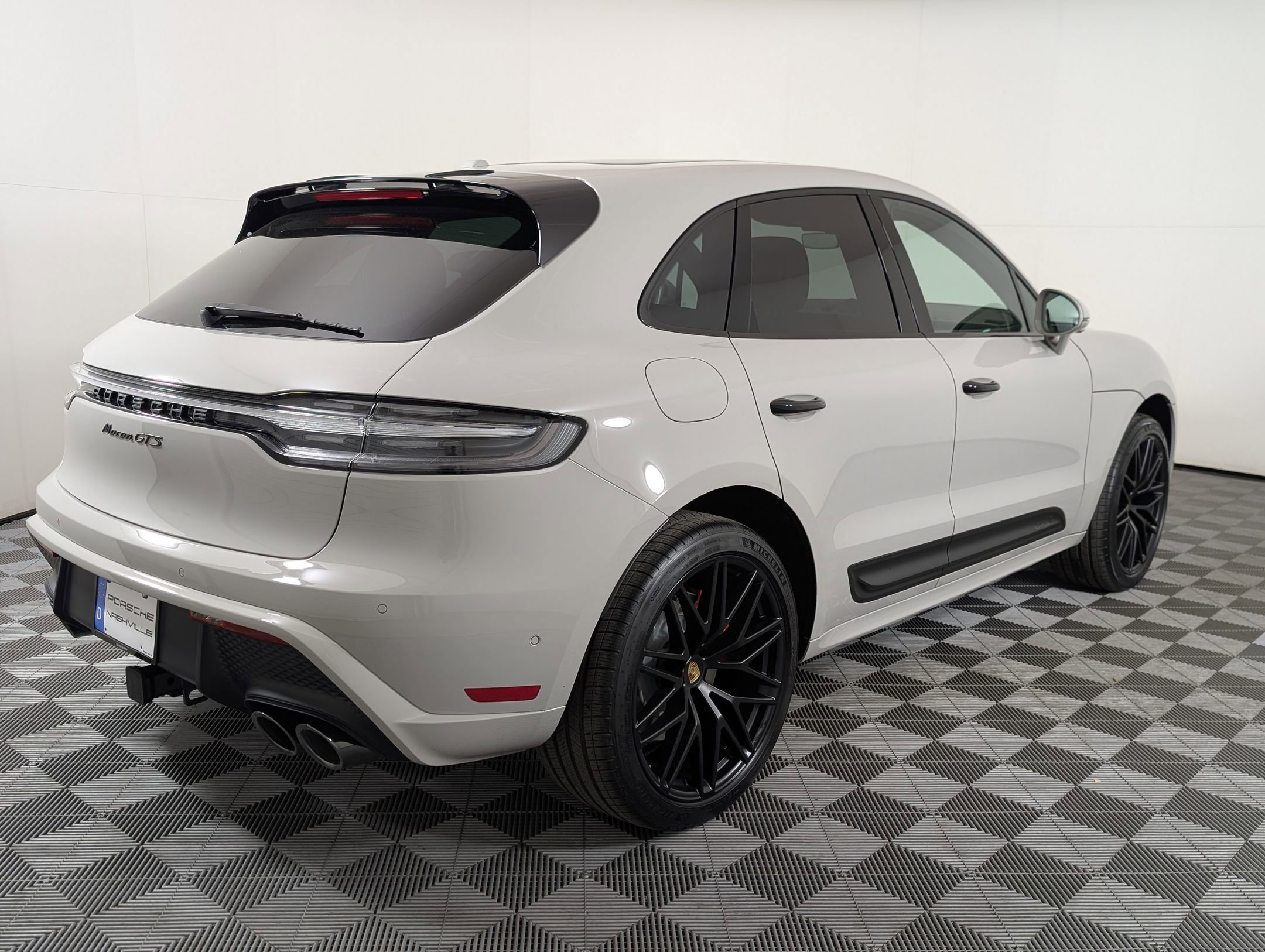 New 2026 Porsche Macan GTS AWD/4WD image 10
