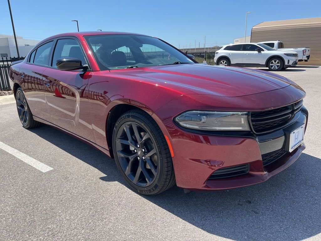 Used 2023 Dodge Charger SXT w/ Blacktop Package image 3