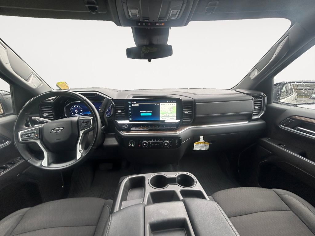 Used 2024 Chevrolet Silverado 1500 LT Trail Boss image 13