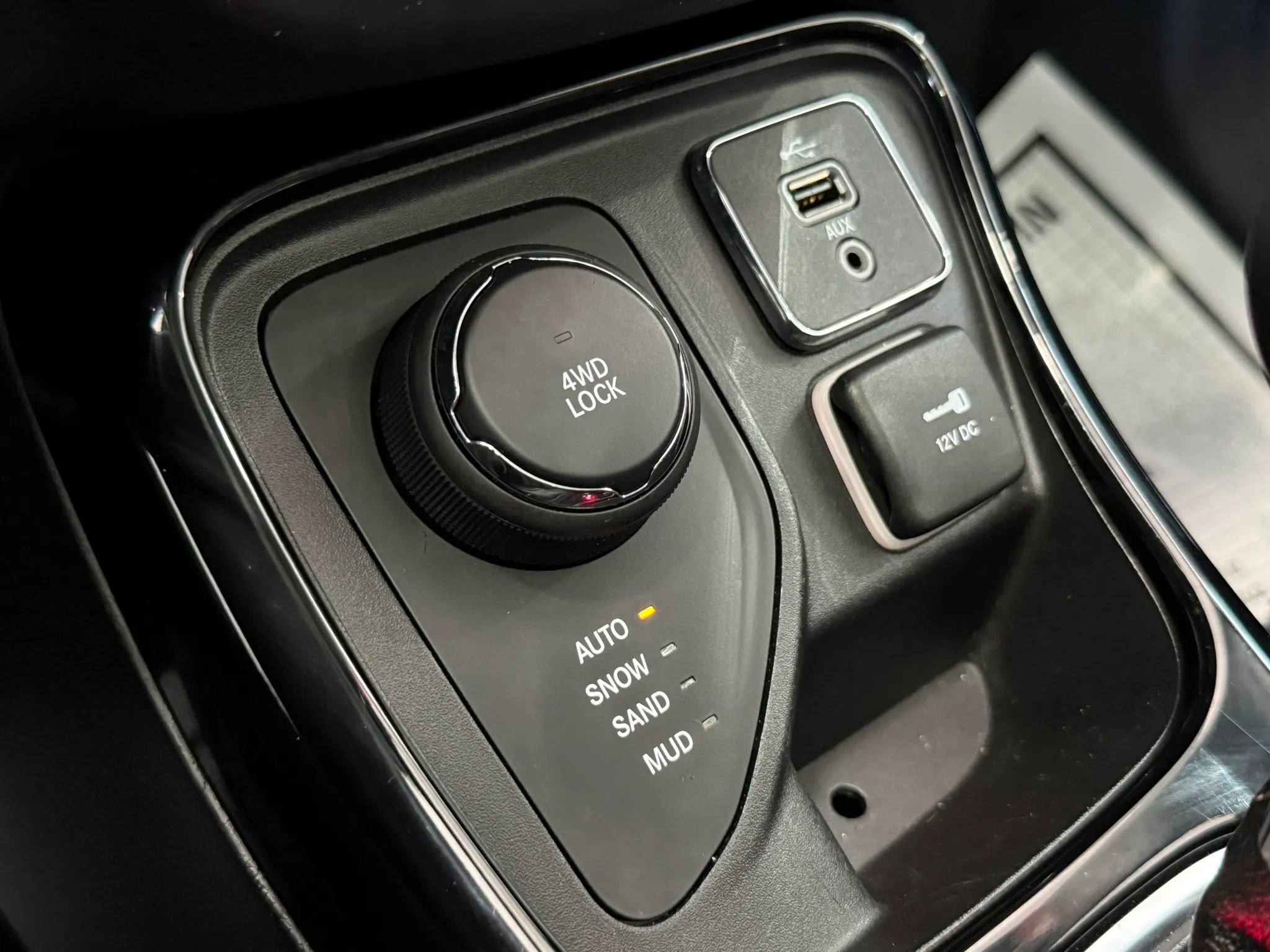 Used 2017 Jeep Compass Limited AWD/4WD image 21