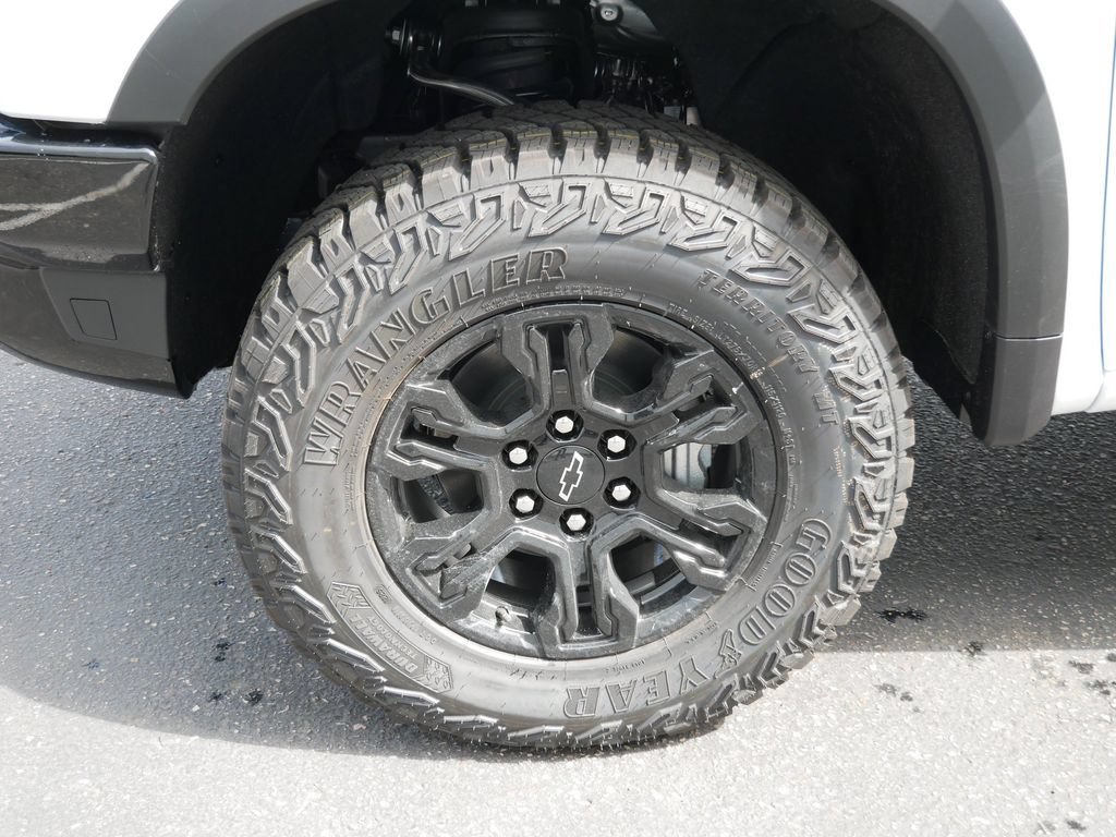 New 2026 Chevrolet Silverado 1500 ZR2 AWD/4WD image 11