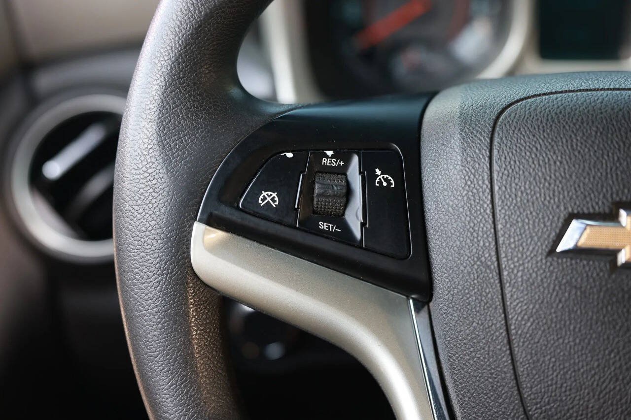 Used 2014 Chevrolet Camaro LS RWD image 16