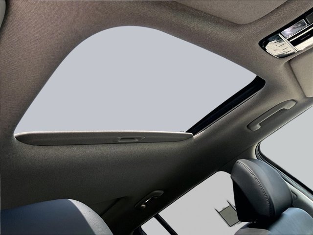 Used 2024 Hyundai Santa Fe Limited FWD image 17