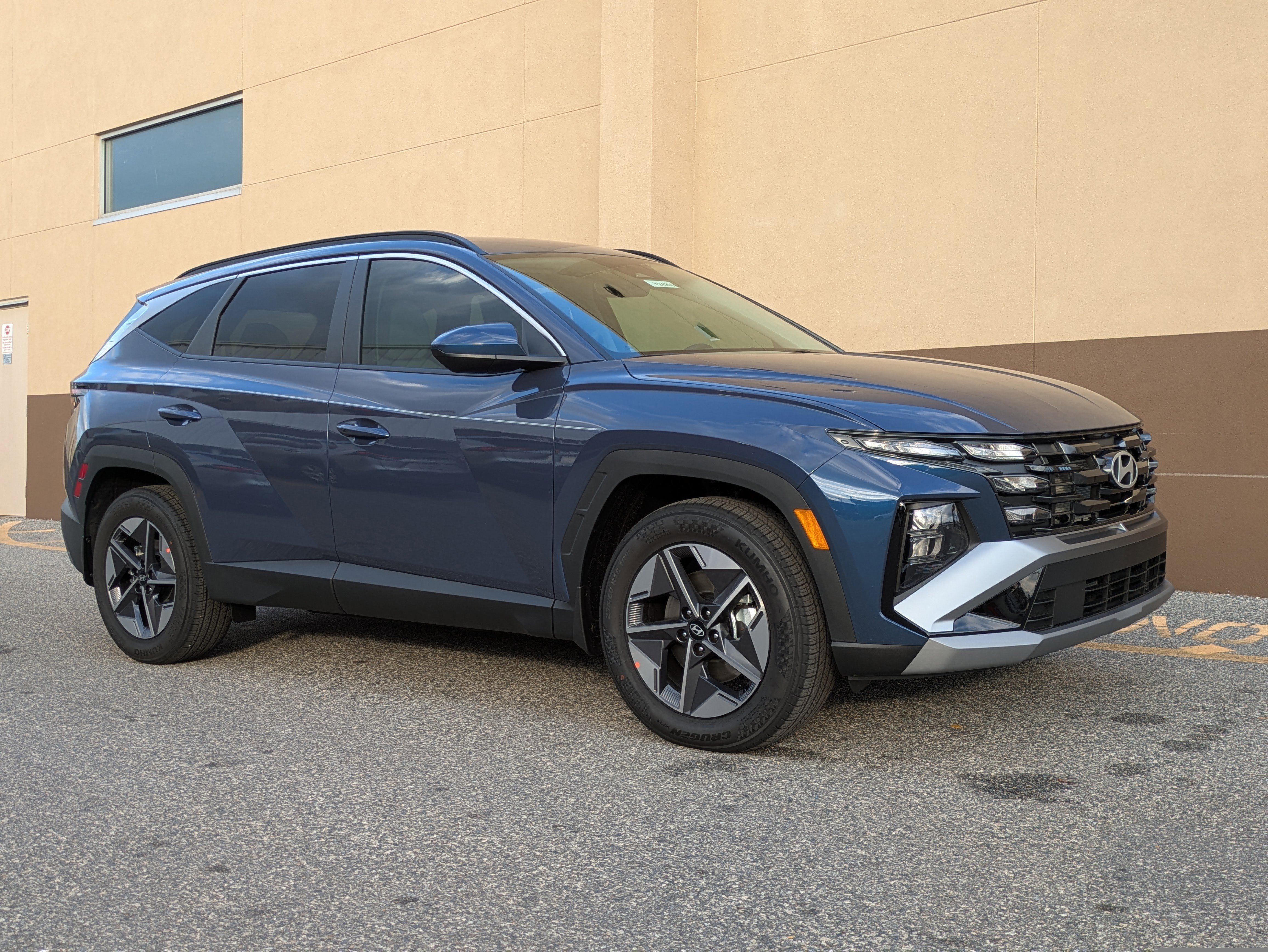 New 2026 Hyundai Tucson SEL image 2