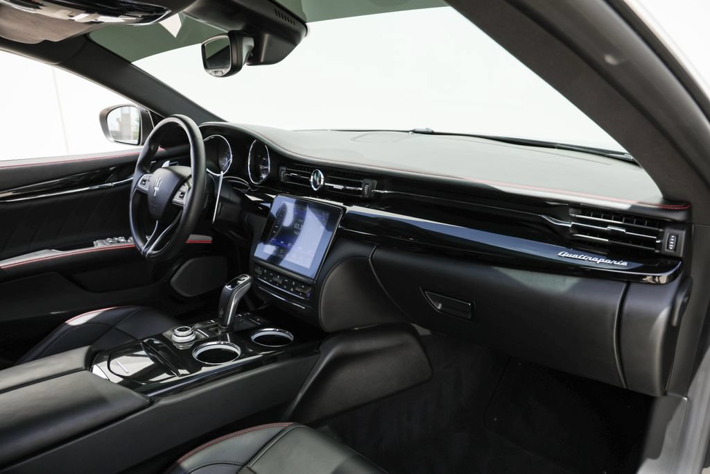 Used 2019 Maserati Quattroporte S GranSport RWD image 19