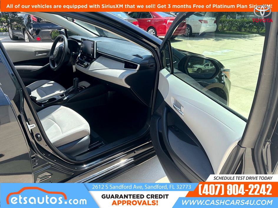 Used 2020 Toyota Corolla LE FWD image 11
