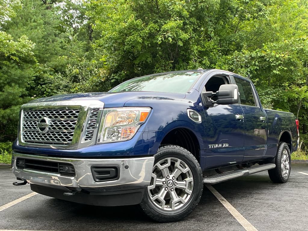 Used 2018 Nissan Titan SV w/ SV Convenience Package