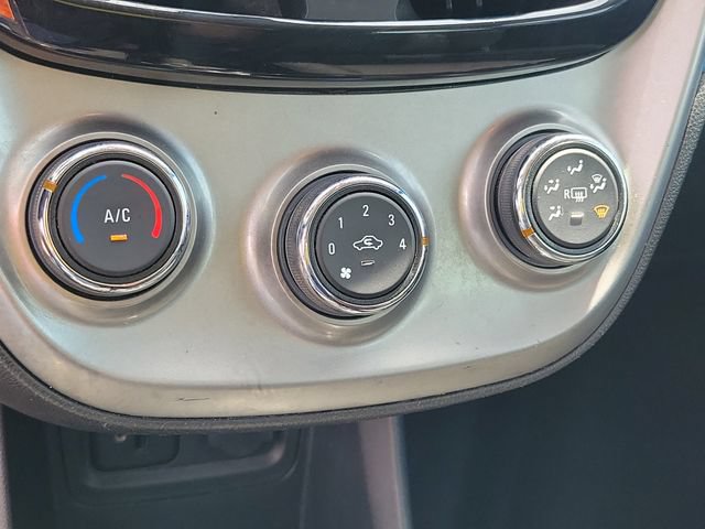 Used 2016 Chevrolet Spark LT FWD image 33