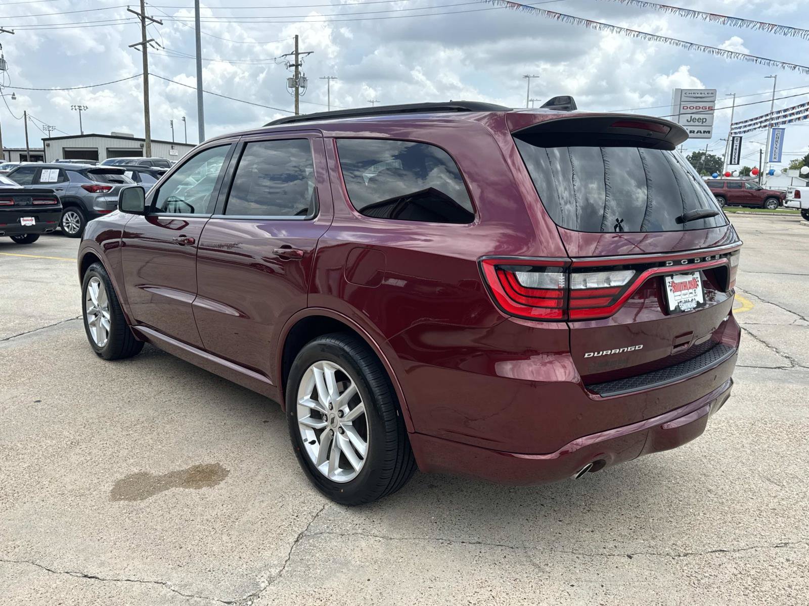 Used 2023 Dodge Durango GT RWD image 5