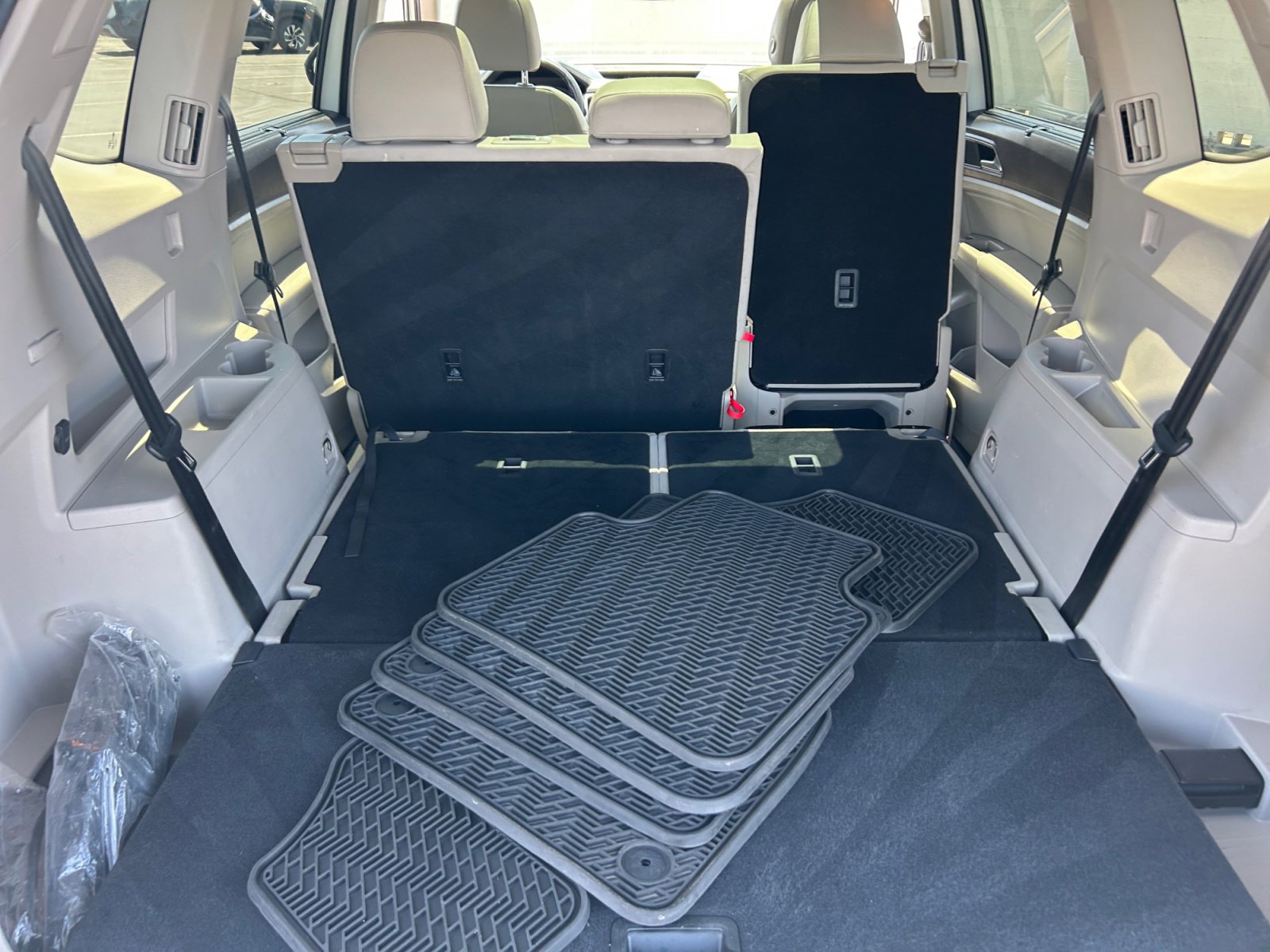 Used 2019 Volkswagen Atlas SEL Premium AWD/4WD image 33