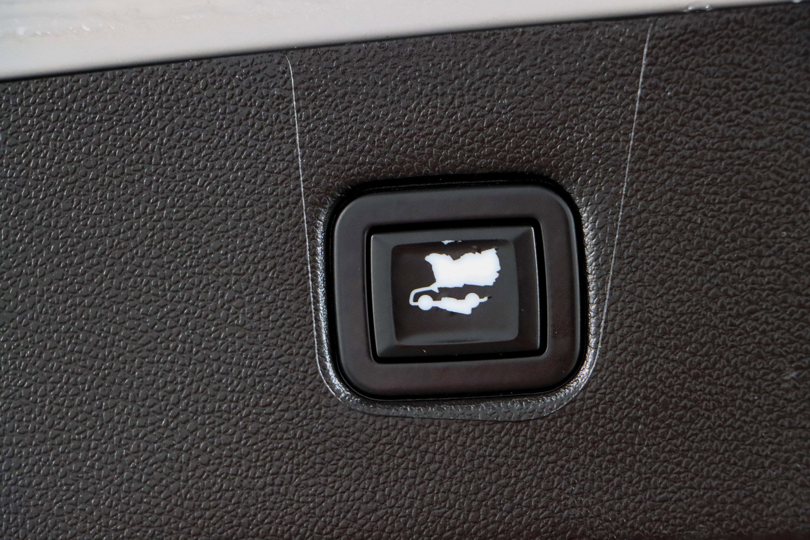 Used 2022 Chevrolet Blazer RS image 29