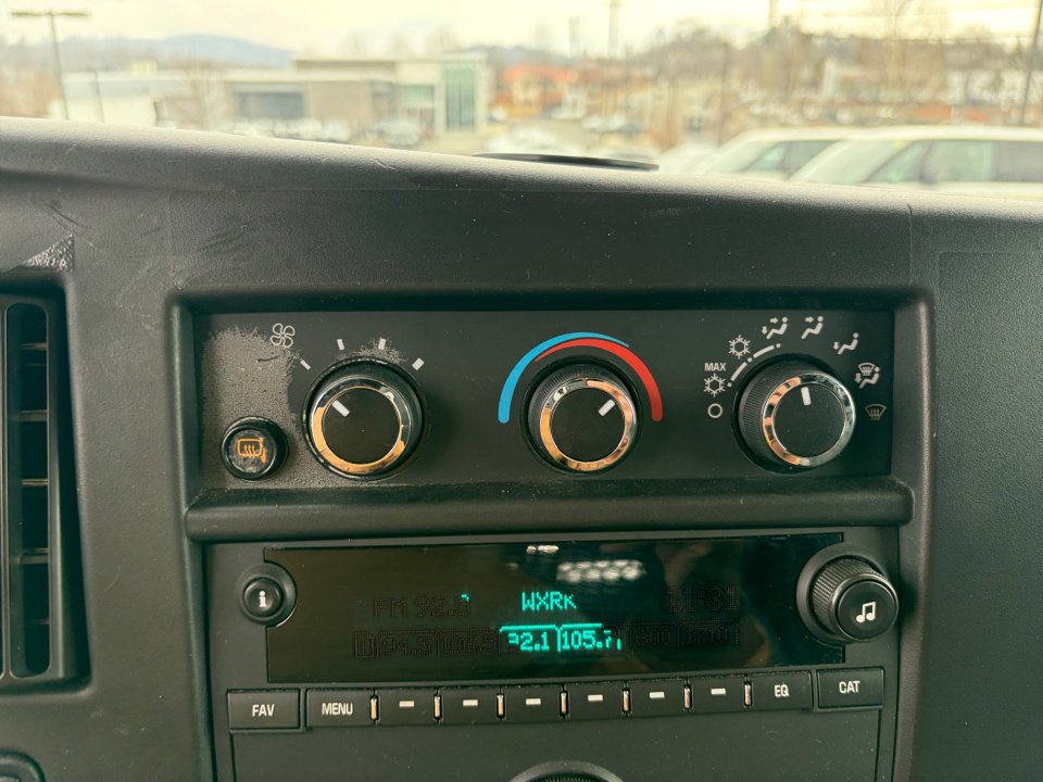 Used 2024 GMC Savana 2500 w/ Driver Convenience Package image 22