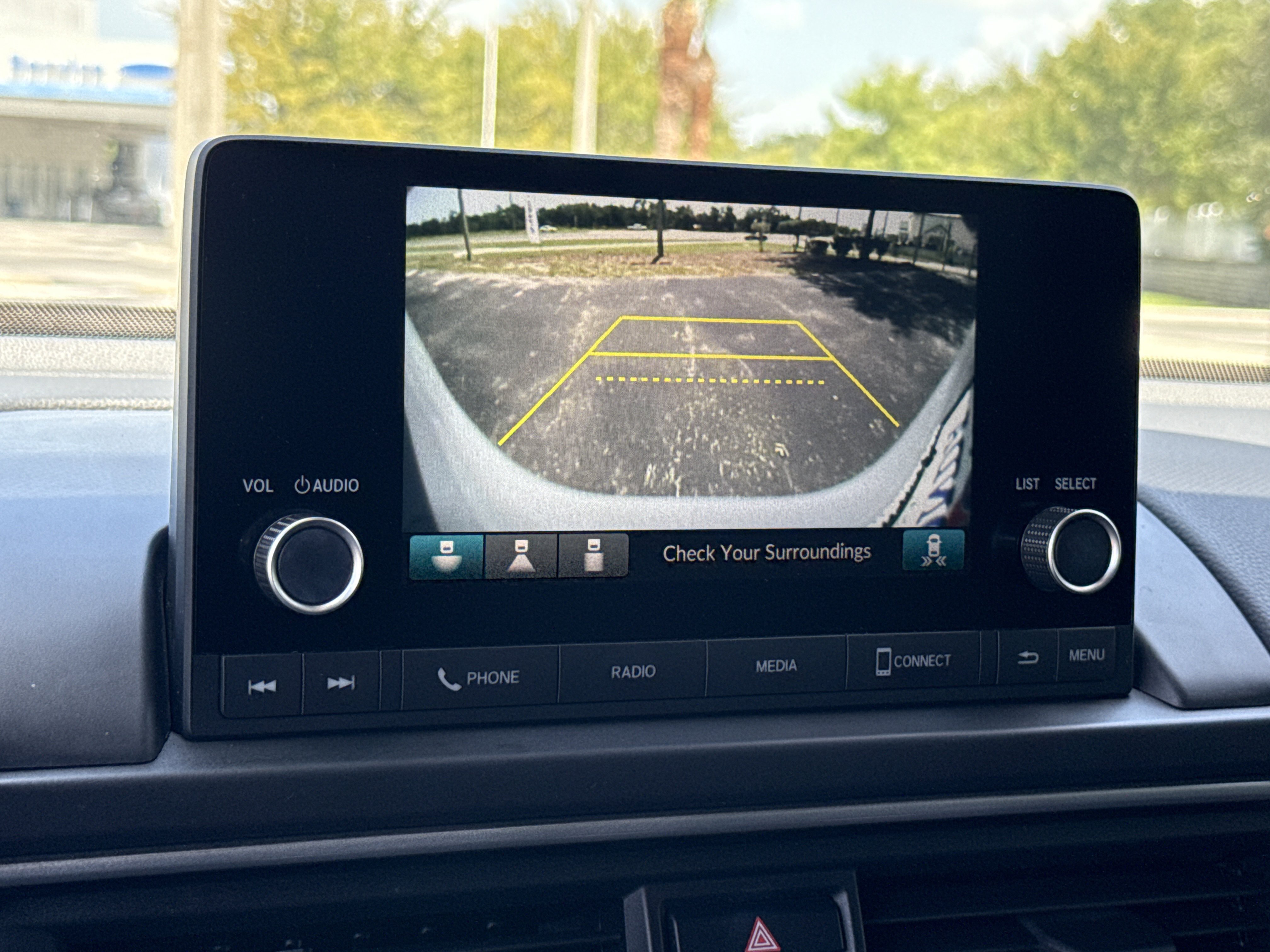 Certified 2025 Honda Pilot Sport image 29