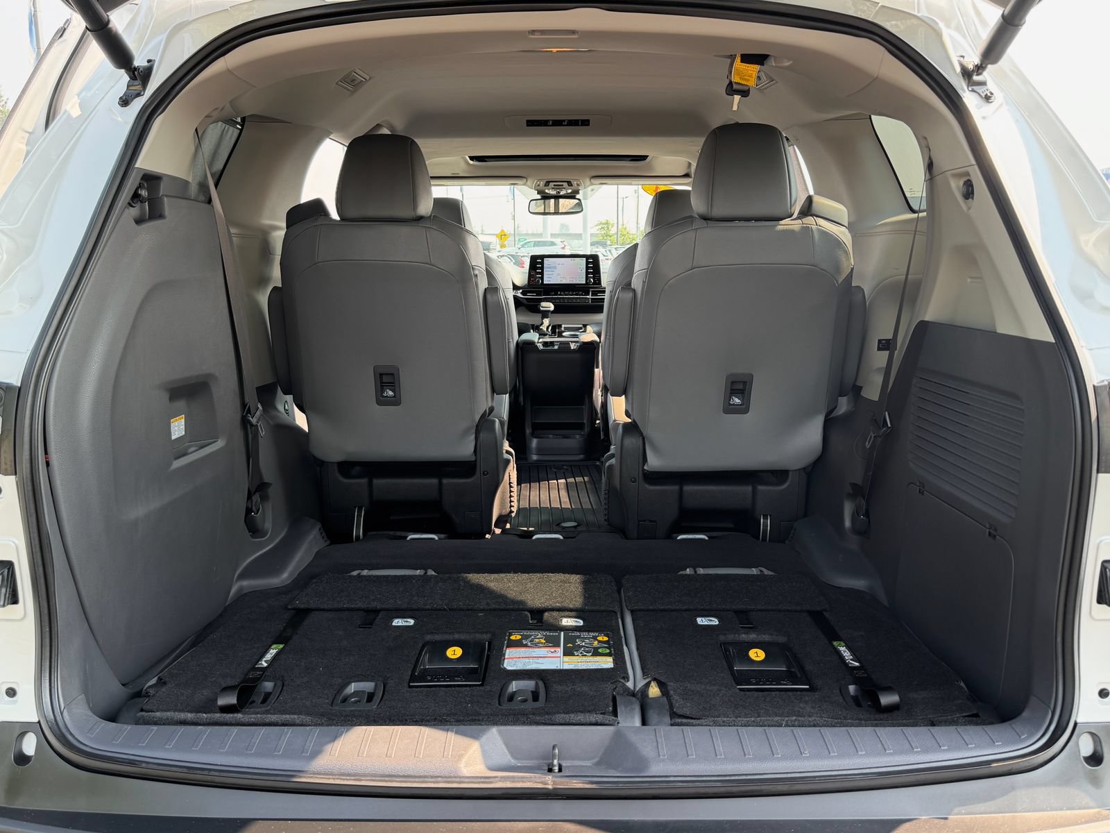 Used 2024 Toyota Sienna XLE w/ XLE Plus Package AWD/4WD image 25