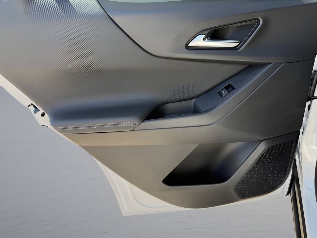 New 2027 Chevrolet Equinox LT FWD image 25