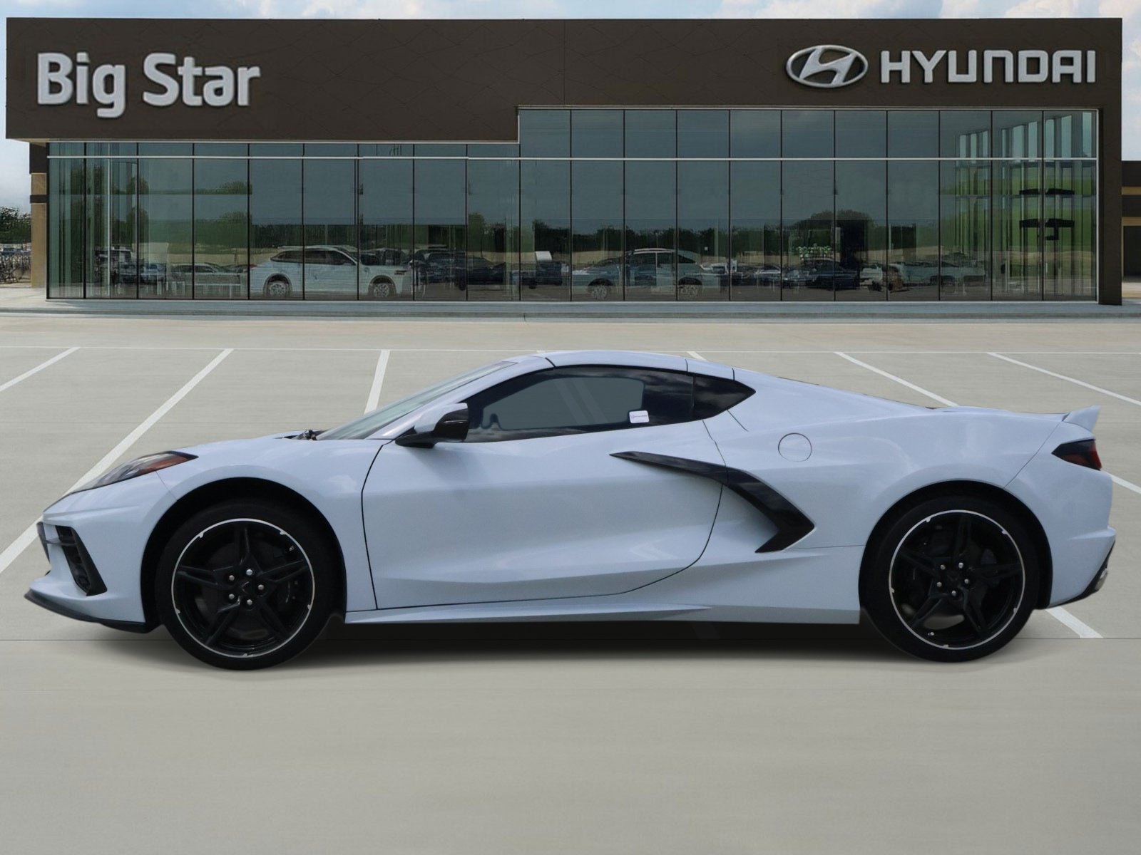 Used 2024 Chevrolet Corvette Stingray Premium Cpe w/ Z51 Performance Package RWD image 2
