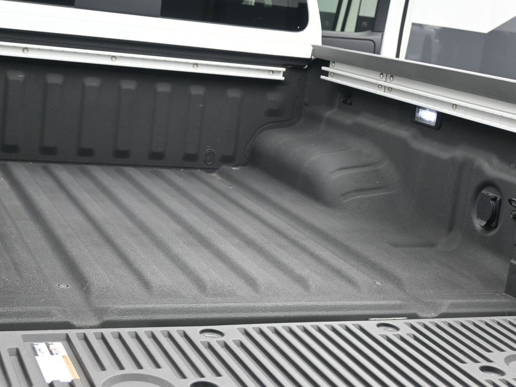 Used 2024 Nissan Frontier PRO-4X w/ Pro Convenience Package image 23