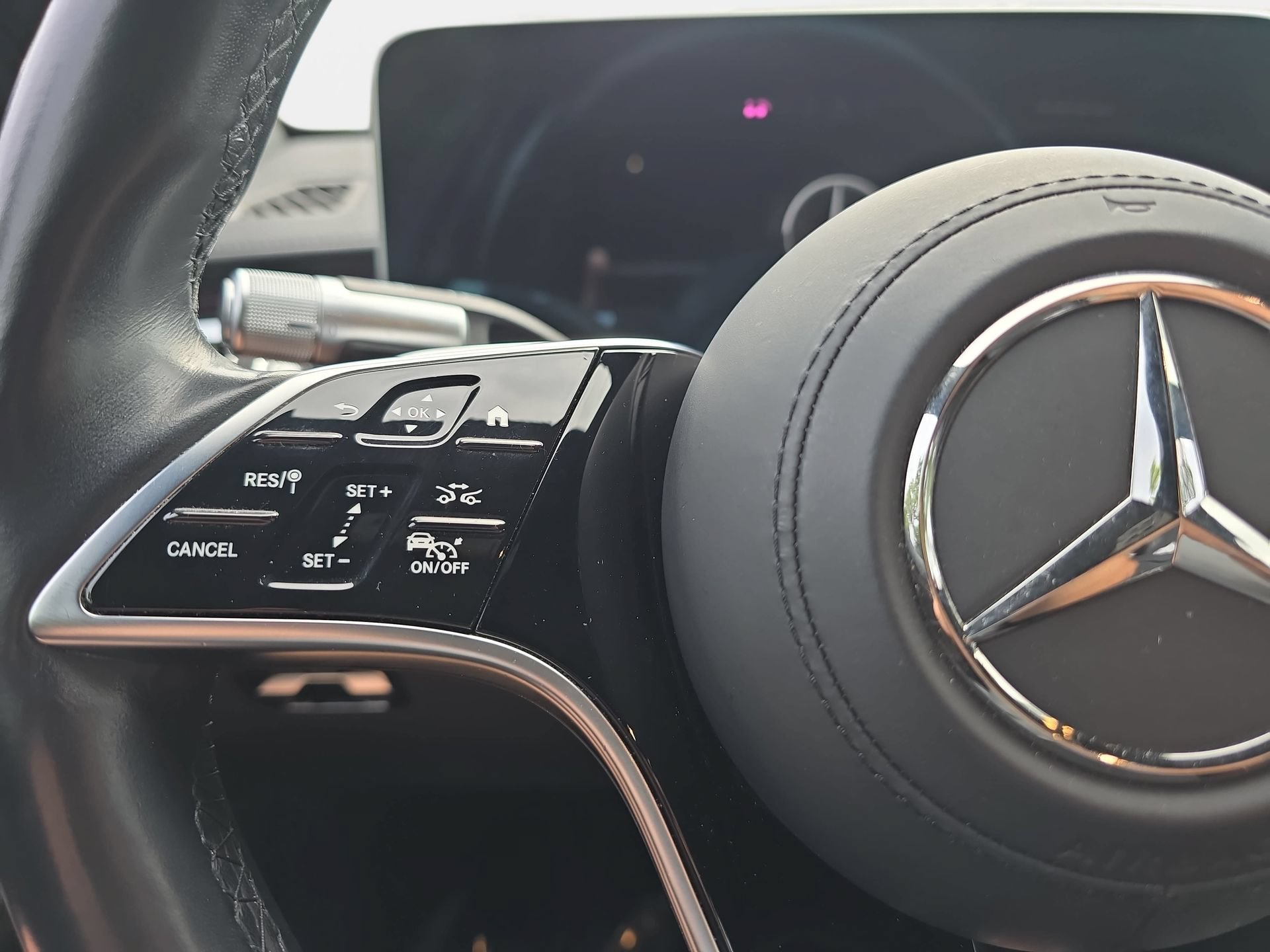 Certified 2023 Mercedes-Benz S 500 4MATIC image 17