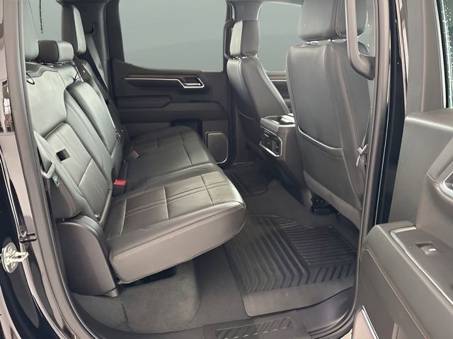 Used 2025 Chevrolet Silverado 1500 High Country w/ Technology Package image 20