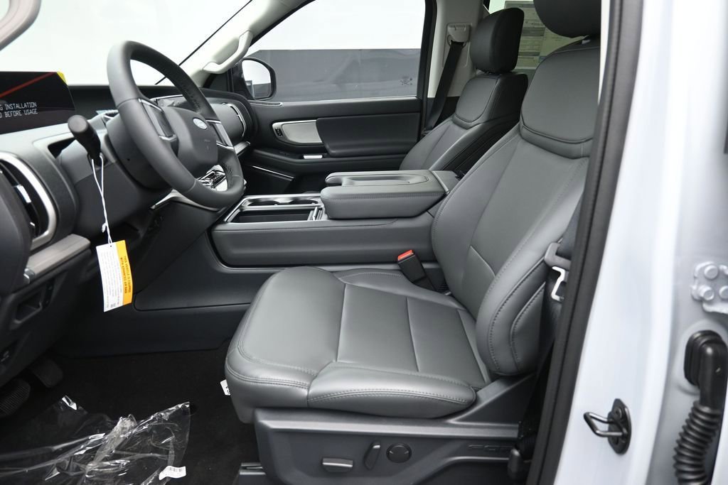 New 2026 Ford Expedition Active RWD image 13